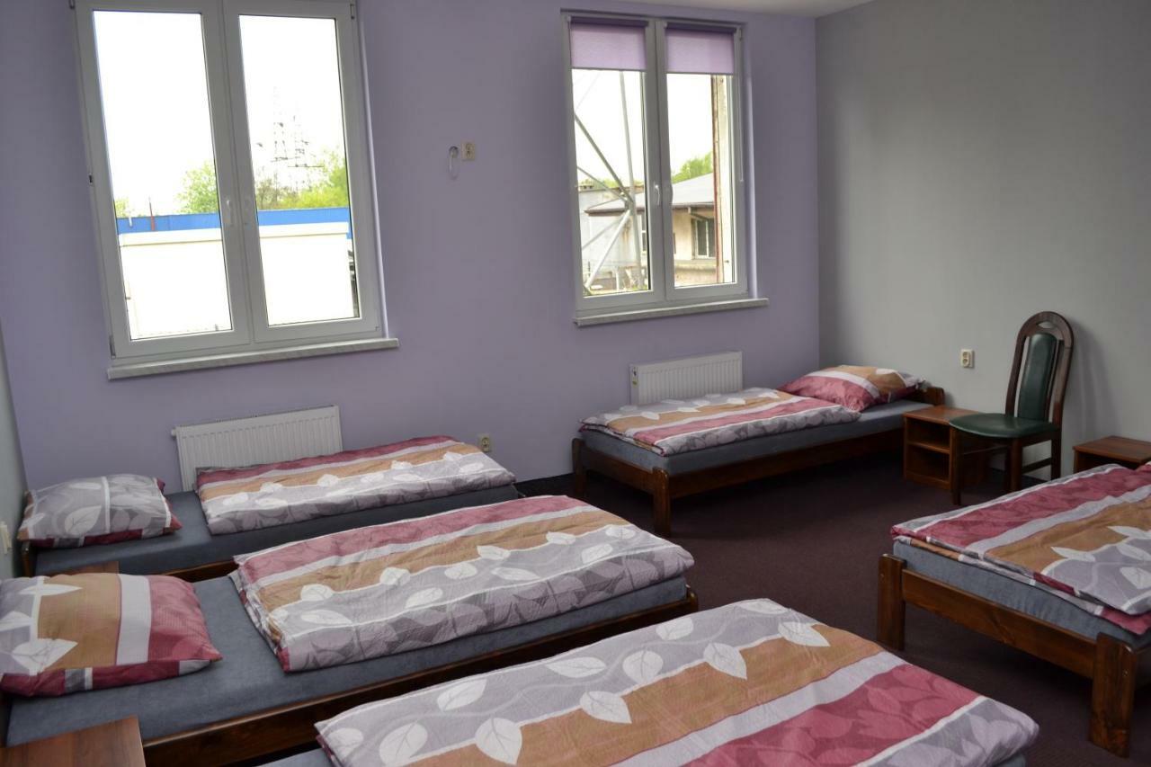 Hostel Mikolajczyka59 ソスノヴィエツ エクステリア 写真