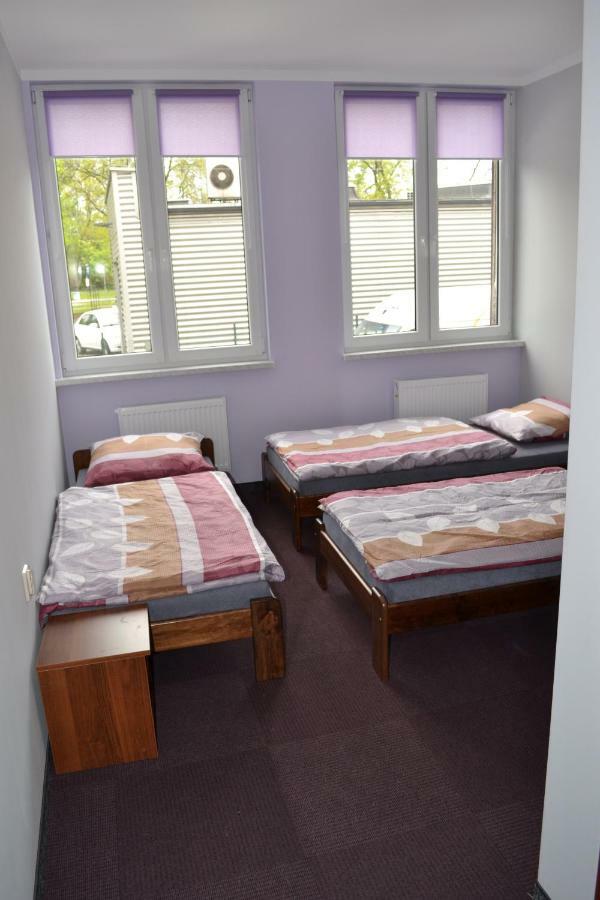 Hostel Mikolajczyka59 ソスノヴィエツ エクステリア 写真