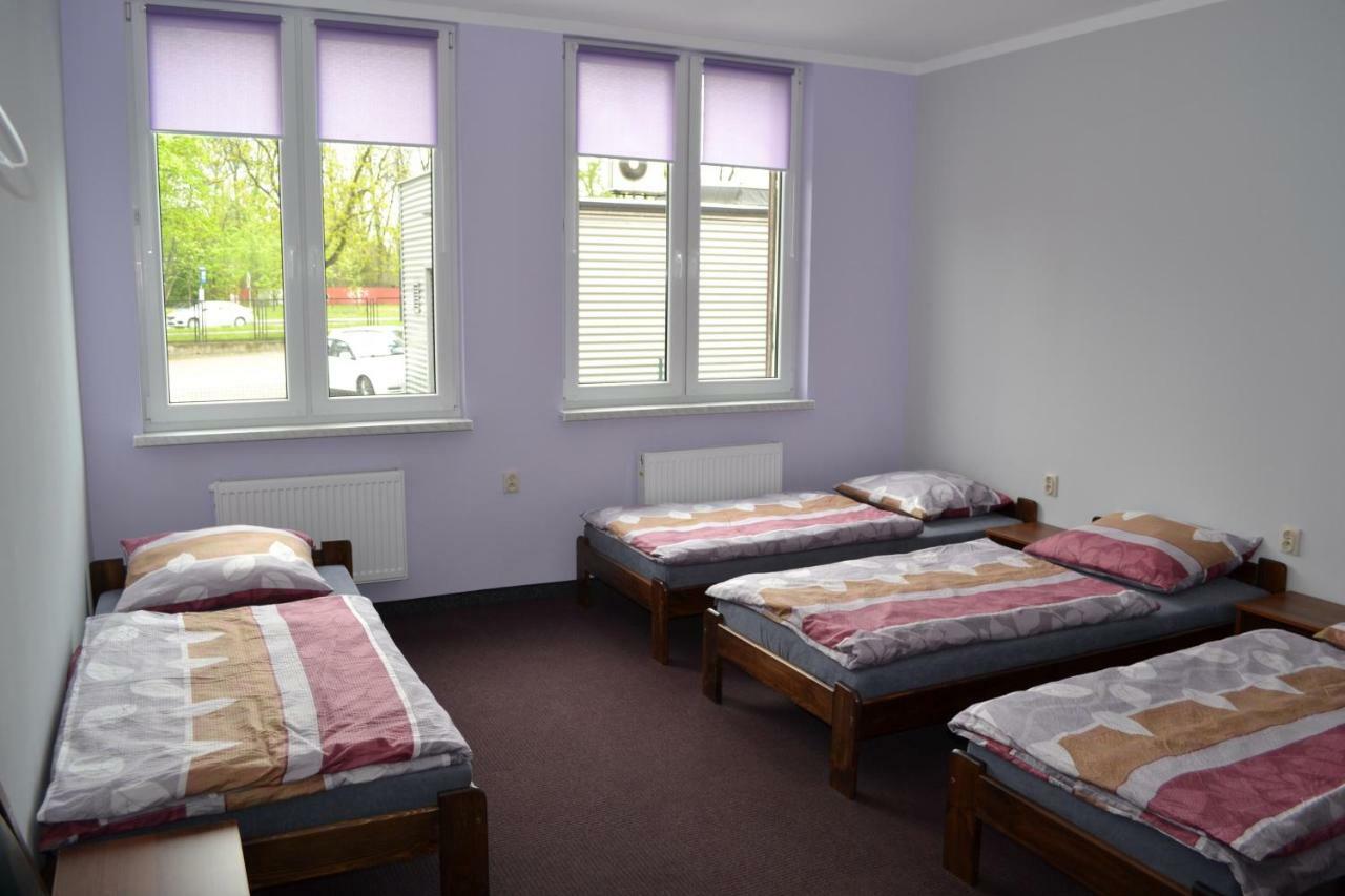 Hostel Mikolajczyka59 ソスノヴィエツ エクステリア 写真