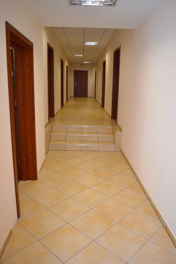 Hostel Mikolajczyka59 ソスノヴィエツ エクステリア 写真