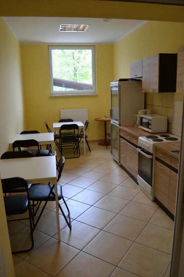 Hostel Mikolajczyka59 ソスノヴィエツ エクステリア 写真