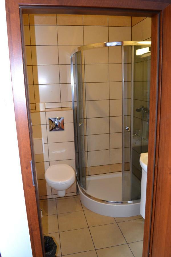 Hostel Mikolajczyka59 ソスノヴィエツ エクステリア 写真